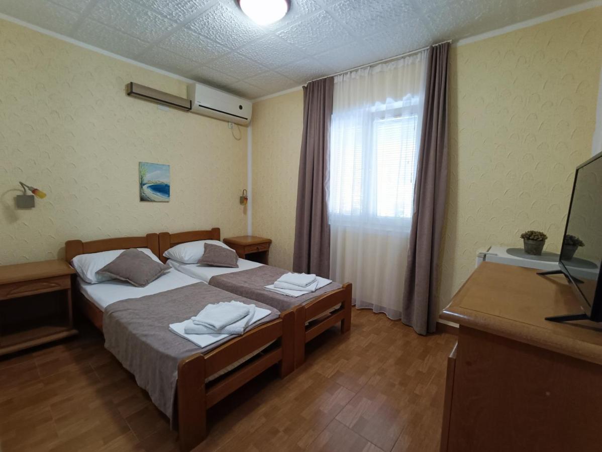 Martinovic Rooms ブドヴァ エクステリア 写真