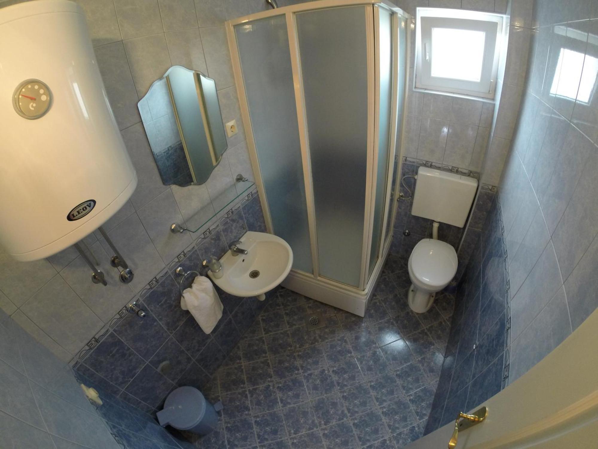 Martinovic Rooms ブドヴァ 部屋 写真