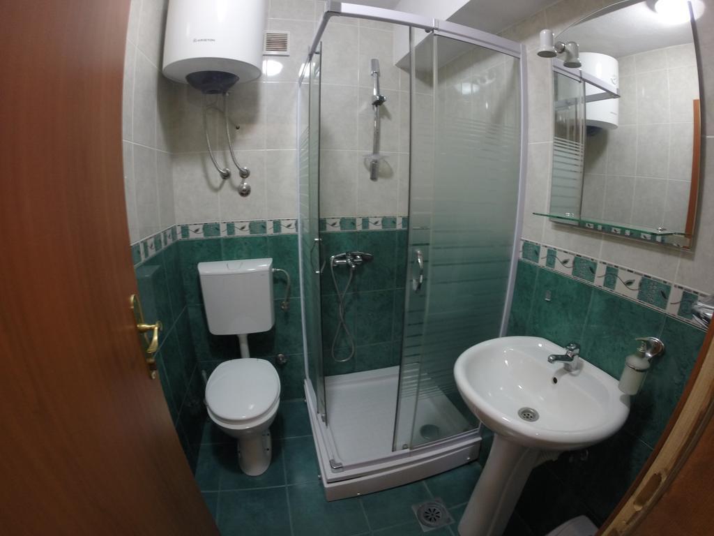 Martinovic Rooms ブドヴァ エクステリア 写真